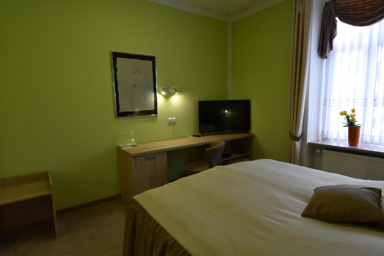Apartments And Rooms Kod Eli Ravna Gora Kültér fotó